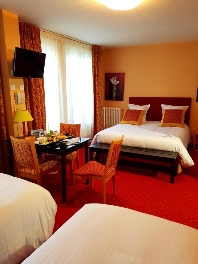 Brit Hotel Essentiel Pontivy Robic Exterior foto